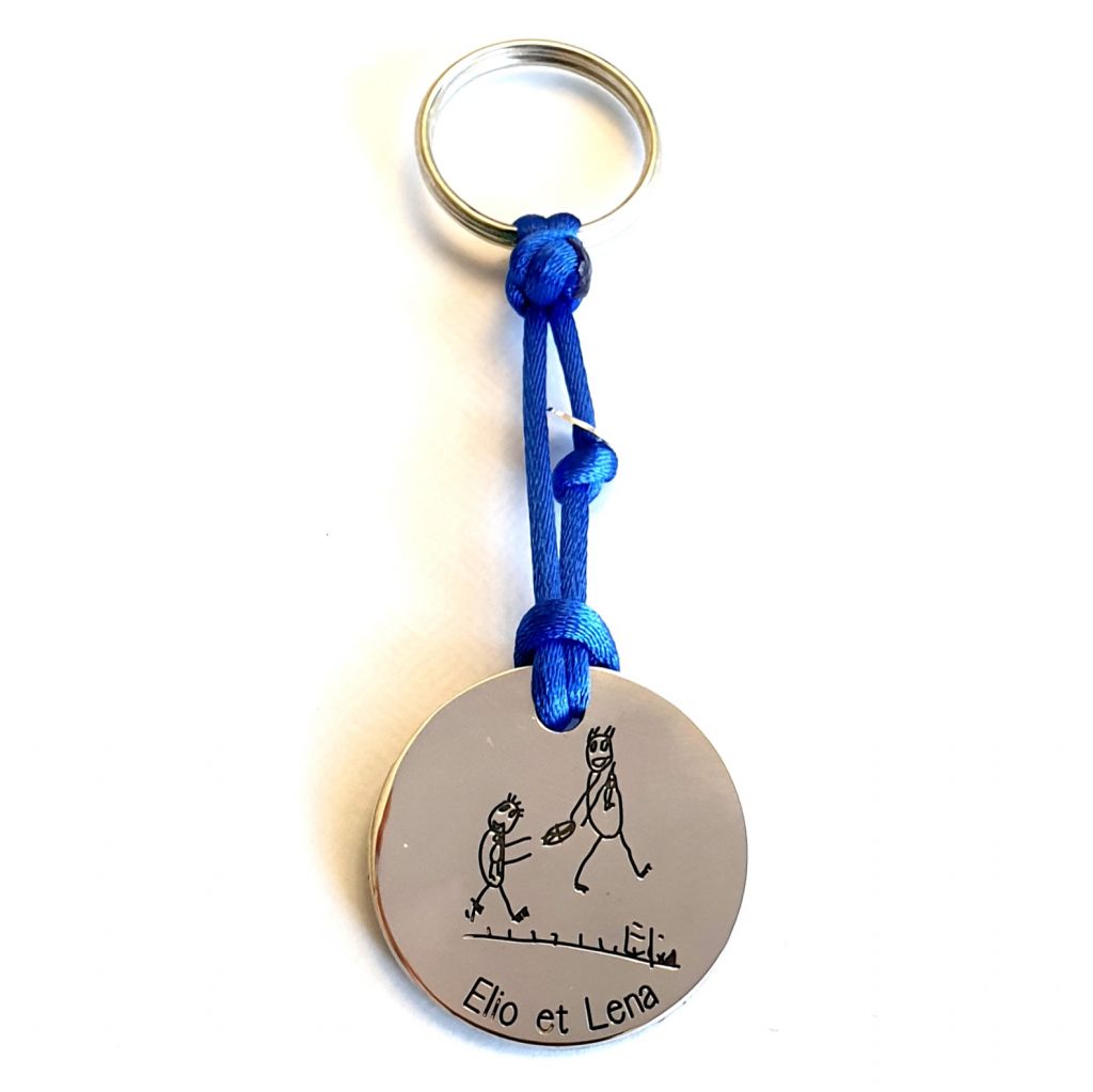 Porte-clés ange enfant qui prie à genoux argenté gravure personnalisée sur  médaille